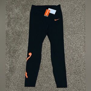 WNBA Nike leggings